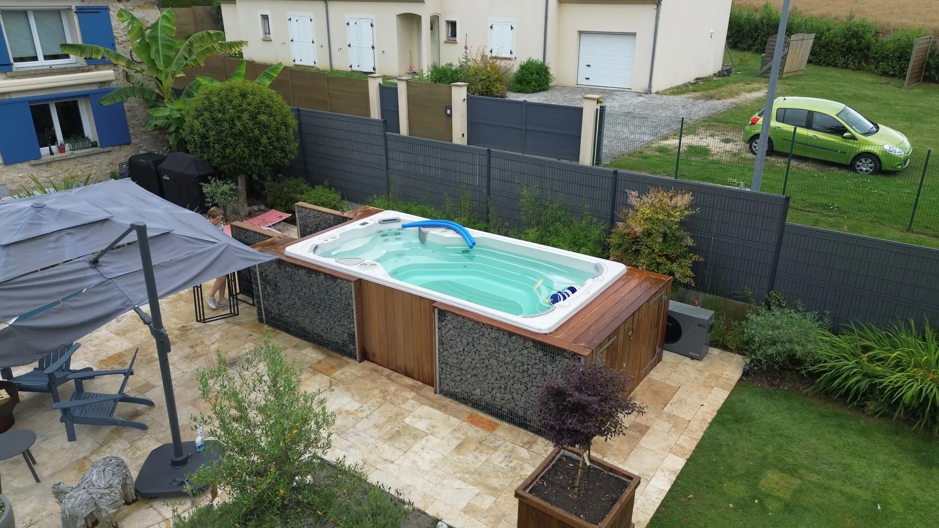 Aménagement contour de piscine — Main Verte